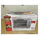 BLACK+DECKER 4 Slice Toaster Oven - TO1701SG: Countertop