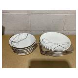 12PCS Studio Nova Porcelain Dinnerware Set