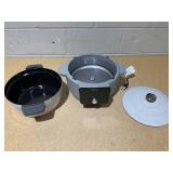 Instant 6-qt. Dutch Oven with Enameled Cast-Iron Cooking Pot- WHITE LID