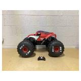 Monster Jam Marvel Mega Spider-Man RC Monster Truck, All-Terrain, Over 2 Feet Long, 1:6 Scale, Super Hero Kids Toys for Boys and Girls Ages 4 and Up