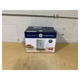 GE Appliances 2-Slice Toaster