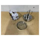 HENCKELS Clad H3 2-Qt. Stainless Steel Saucepan with Lid