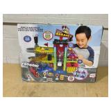 Disney Junior Mickey Mouse Ready to Race Toy Car Garage, Lights and Sounds, 20-piece Vehicle Playset