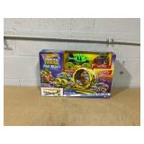 Hot Wheels Monster Trucks Power Smashers Charge & Chase Challenge Track Set