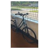 Fuji Crosstown 1.5 Hybrid Bike - Size Large - NEW