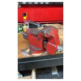 Columbian D44-M3 Bench Vise