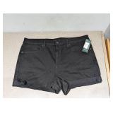 NEW WOMENS WILD FABLE SHORTS (SIZE 16) (BLACK)