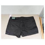 NEW WOMENS WILD FABLE SHORTS (SIZE 16) (BLACK)
