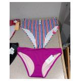 (4) NEW WOMENS ASSORTED SWIMWEAR BOTTOMS (LARGE)