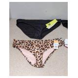 (4) NEW WOMENS ASSORTED SWIMWEAR BOTTOMS (LARGE)