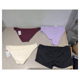 (4) NEW WOMENS ASSORTED SWIMWEAR BOTTOMS (LARGE)