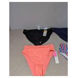 (4) NEW ASSORTED WOMEN’S SWIMWEAR BOTTOMS (MEDIUM)