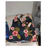 (2) NEW ASSORTED WOMEN’S SWIMWEAR TOPS (MEDIUM)