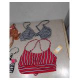 (4) NEW ASSORTED WOMEN’S SWIMWEAR TOPS (MEDIUM)