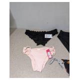 (4) NEW ASSORTED WOMEN’S SWIMWEAR BOTTOMS (SMALL)