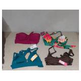 (4) NEW ASSORTED WOMEN’S SWIMWEAR TOPS (SMALL)
