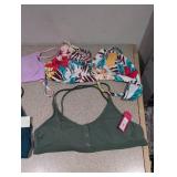(4) NEW ASSORTED WOMEN’S SWIMWEAR TOPS (EXTRA LARGE)