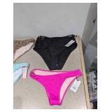(4) NEW ASSORTED WOMEN’S SWIMWEAR BOTTOMS (SMALL)