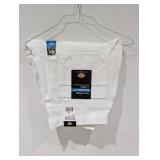 NEW DICKIES UTILITY SHORT RELAXED FIT (SIZE 30 W/ 11” INSEAM)