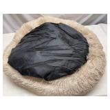 MM. Fluffy Dog Bed-New in Plastic 19"