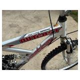 Aluminum Outcast Vertical-21 Speed