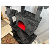 Large Cat Tree / Cat House