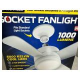 New Socket Fan Light with Remote