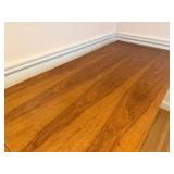 Oak Table or Desk With An Expanding Side Unit for Extra Space.