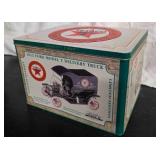 Texaco 1913 Ford Model T delivery truck