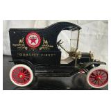 Texaco 1913 Ford Model T delivery truck
