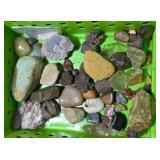 Geodes, agates, gems and stones