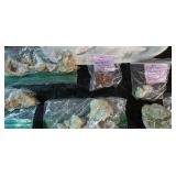 Geodes, agates, gems and stones