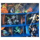 Skylander Giants Storage Case w/ (Approx.) 50 Figures