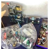 LEGO DC Comics Superheroes: The Batcave + Other Elements