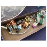 LEGO DC Comics Superheroes: The Batcave + Other Elements