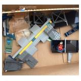 LEGO DC Comics Superheroes: The Batcave + Other Elements