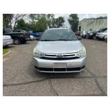 2010 FORD FOCUS SE * 2 Owners | No Accidents* (NO RESERVE)