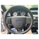 2010 FORD FOCUS SE * 2 Owners | No Accidents* (NO RESERVE)
