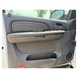 2009 GMC YUKON XL DENALI 4x4 (NO RESERVE)