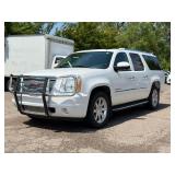 2009 GMC YUKON XL DENALI 4x4 (NO RESERVE)