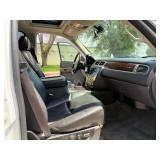 2009 GMC YUKON XL DENALI 4x4 (NO RESERVE)