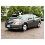 2009 TOYOTA CAMRY LE (NO RESERVE)