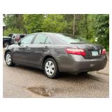 2009 TOYOTA CAMRY LE (NO RESERVE)