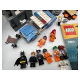 LEGO Batman Movie Arkham Asylum Set 70912 with Minifigures