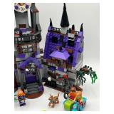 LEGO Scooby-Doo Haunted Lighthouse and Mystery Machine Sets