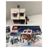 LEGO Set of 5 Holiday-Themed Village Scenes with Figures