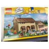 LEGO Simpsons Building Set: House and Kwik-E-Mart with Minifigures