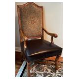 Henredon Dining Table with 8 Upholstered Chairs Set