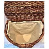 Woven Natural Fiber Hamper Basket with Hinged Lid