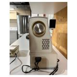 Montgomery Ward Sewing Machine UHT J1429